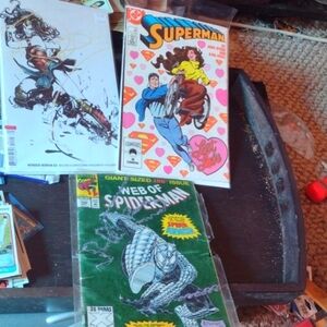 Wonder Woman Spiderman Superman Comics (3)